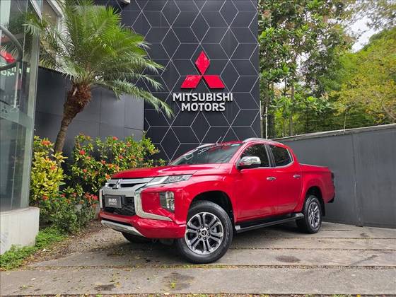 MITSUBISHI L200 TRITON 2.4 16V TURBO DIESEL SPORT HPE-S CD 4P 4X4 AUTOMÁTICO MITSUBISHI L200 TRITON 2.4 16V TURBO DIESEL SPORT HPE-S CD 4P 4X4 AUTOMÁTICO